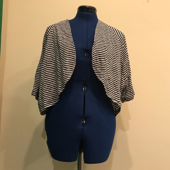 NWOT Taravao Cropped Striped Relaxed Shrug - Picture 2 of 7